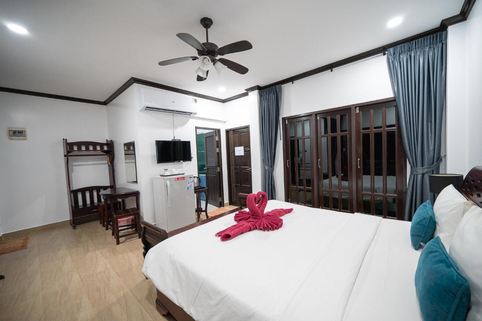 Baan Faa Talaychan Resort Praia de Chao Lao Exterior foto