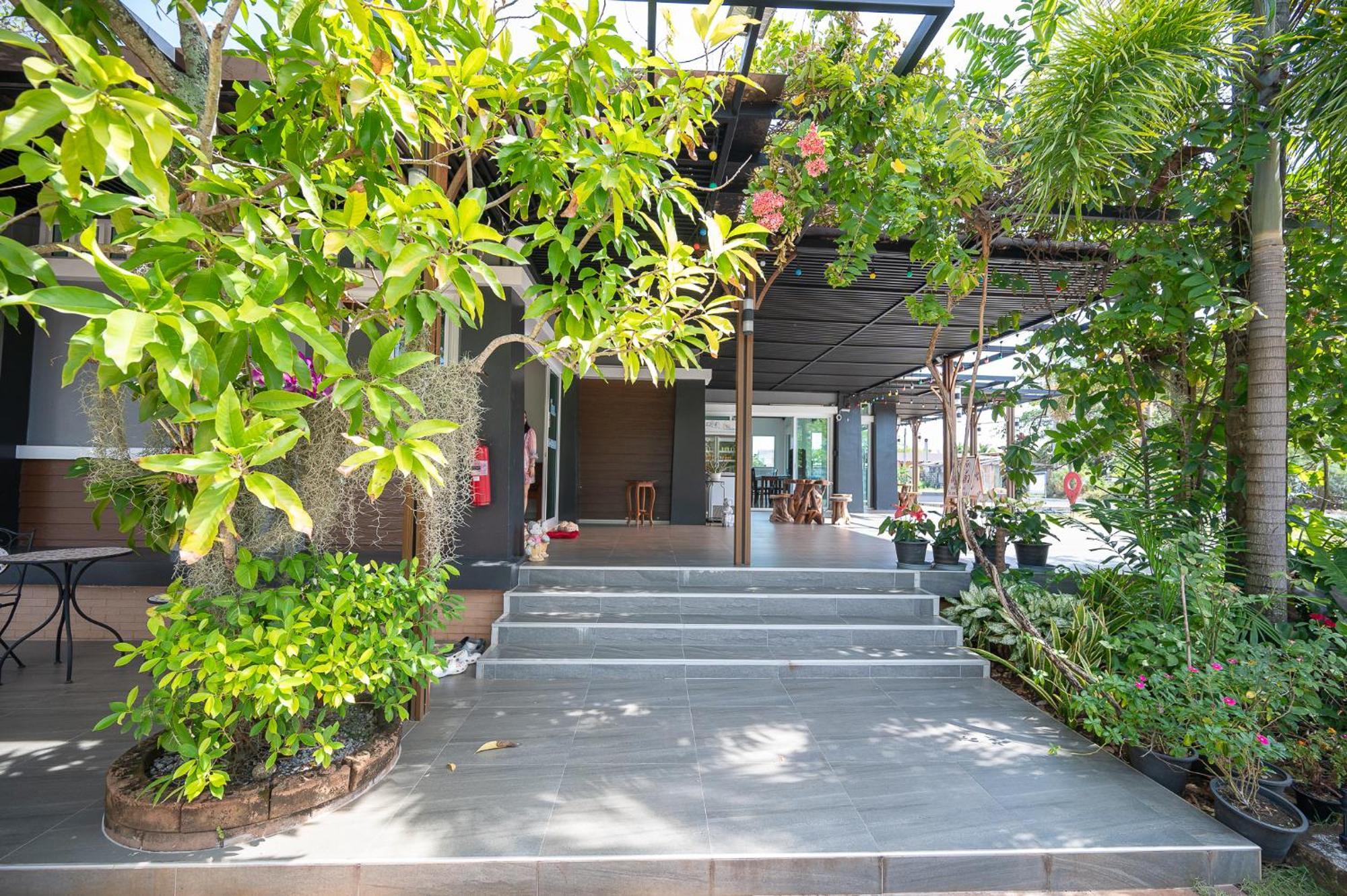 Baan Faa Talaychan Resort Praia de Chao Lao Exterior foto